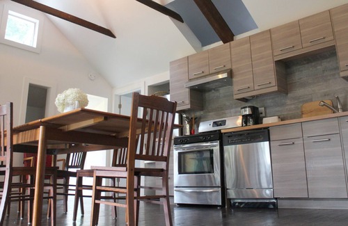 Copake Falls Cottage | Beautiful cottage in Copake Falls: Foot of the Birkshires. Ski, swim, hike.