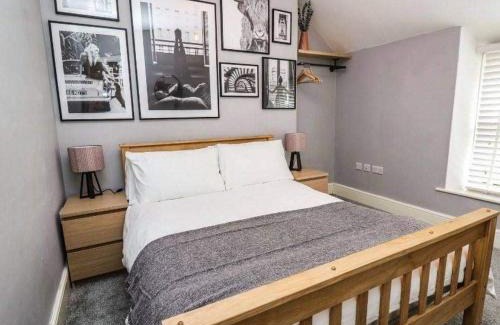 Dolgellau House | Beautiful cottage with log burner