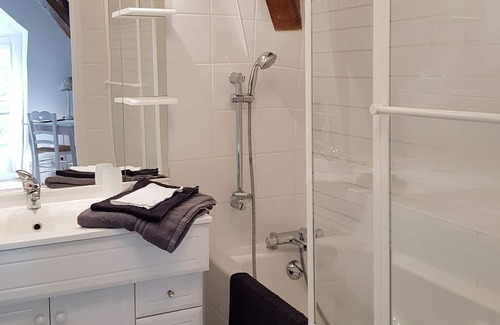 Villamblard House | Beautiful country house with large pool & pretty garden, free Wi-Fi