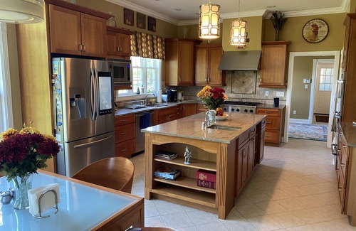 Lexington Other | Beautiful country house with pool 10 minutes from Lexington