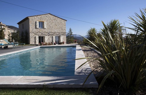 Seillans House | Beautiful country house with panoramic view heated swimming pool indoor outdoor wifi