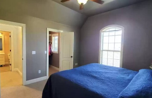 Bentonville - Fayetteville House | Beautiful country home in Cave Springs AR