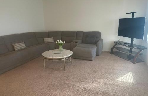 Davenport House | Beautiful, cozy and comfy home!