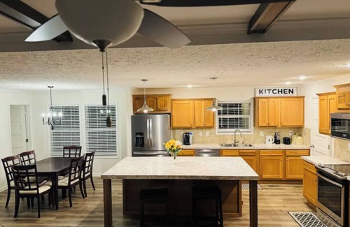 Concord House | Beautiful, Cozy home in Concord providing a spacious & tranquil retreat