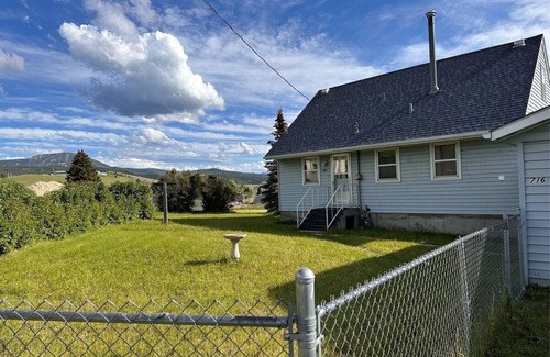 Philipsburg House | Beautiful Cozy home in Philipsburg
