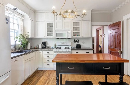 Bangor House | Beautiful, Cozy Victorian B & B in historic Bangor with WiFi and AC