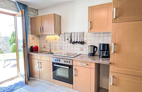 Uehlingen-Birkendorf Apartment | Beautiful apartment for 3 guests with WIFI, TV, terrace and parking