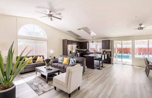 Rancho Del Oro House | Beautiful Desert Retreat- Scenic Mountain Views & Sunsets! Salt Water Pool & spa