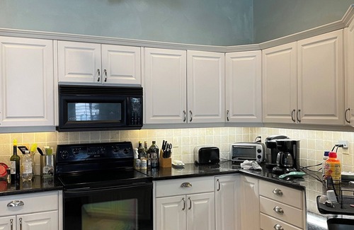 Iona Villa | Beautiful dog friendly slice of paradise located on a canal in Fort Myers.