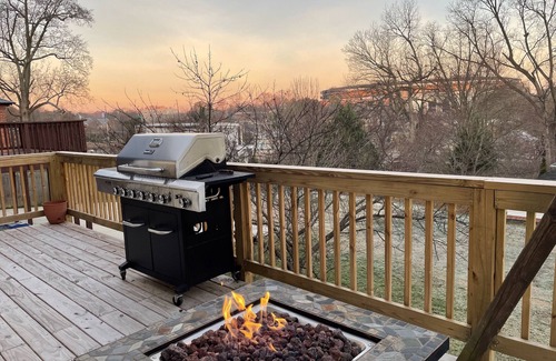 Peoplestown House | Beautiful Downtown Brick Road Home Oasis With Stadium View