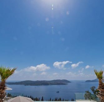 Orasac Villa | Beautiful Dubrovnik Villa 5 Bedrooms Villa Gold Dubrovnik Stylish Furnishings & Wonderful Sea Views Orasac