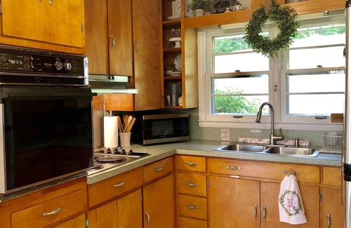 Franklin Other | Beautiful, Easy Access Farmhouse with attention to Detail and Spectacular Views