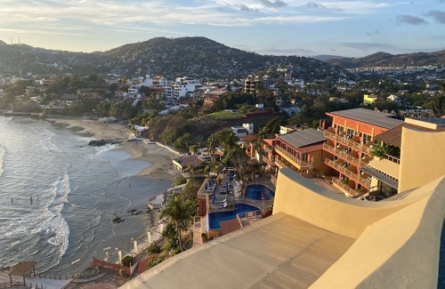 Playa la Madera Condo | Beautiful Elegant New 1-bedroom condo right on/above Madera Beach