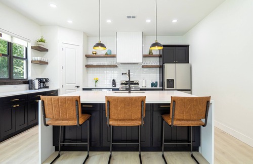 Port Tampa City House | Beautiful Elegant New Tampa Luxury Home