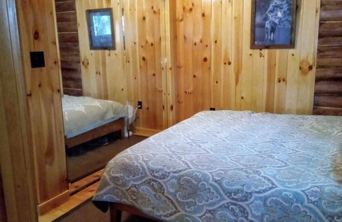 Embden Cabin | Beautiful Embden Pond Lodge - Enjoy Sugarloaf, Snowmobiling, and Ice Fishing