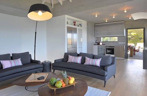 La Grande Montagne Villa | Beautiful Eranos Luxury villa