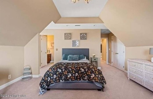 Crestwood House | Beautiful Estate Home - Perfect for Entertaining & Derby