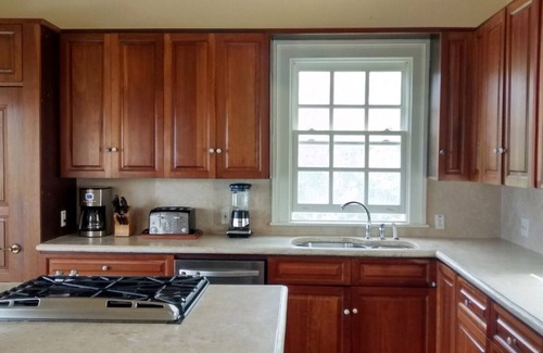 Estate Hammer Farm House | Beautiful Estate located minutes from North Shore Beaches!