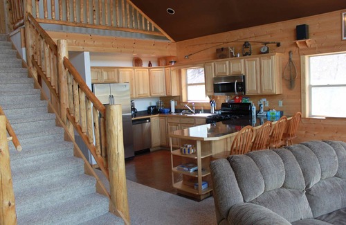 Twin Lakes Cabin | Beautiful Family And Pet Friendly Mountain Cabin