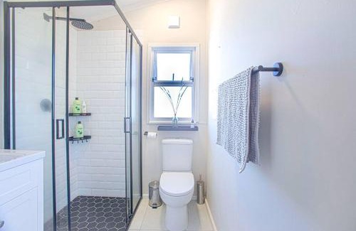 Pringle Bay House | Beautiful family beach cottage!
