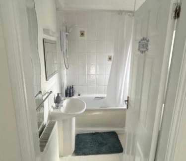 Birmingham House | Beautiful Family-Friends 3 Bedroom Cosy Home Birmingham