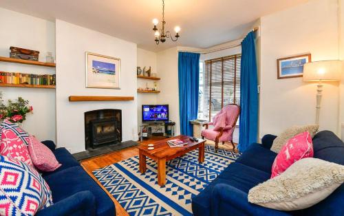 Mumbles House | Beautiful family home in Mumbles, with garden