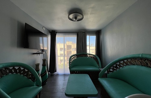 Gustavo Diaz Ordaz Apartment | Beautiful family oriented 2 bedroom apartment