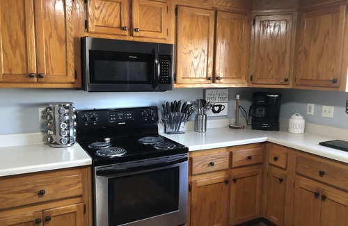 Sandtown Other | Beautiful Farmhouse near Atlanta Airport!