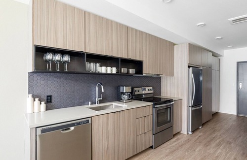 Yesler Terrace Apartment | Beautiful First Hill Jr 1BR w/Gym & Courtyard, nr Park, by Blueground