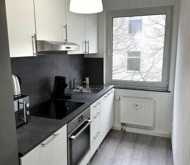 Sudostviertel Apartment | Beautiful flat with living room and kitchen sleeps 4p on separate beds and 2p on sofa