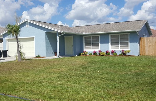 Port Saint Lucie House | Beautiful Florida Vacation Pool Home