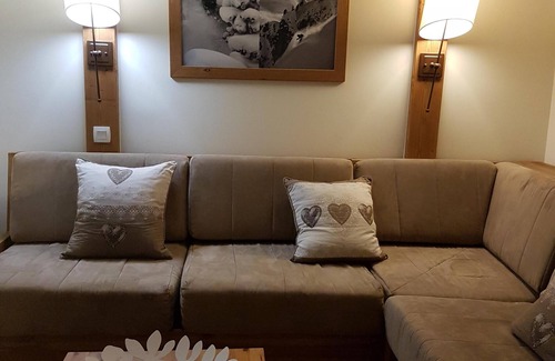 Montchavin Apartment | Beautiful Duplex Ski Apartment, Montchavin. SKI IN Super Access Paradiski. Ski