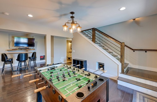 Franklin House | Beautiful Franklin Home w/Bunkhouse & Hot Tub!