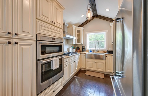 Franklin House | Beautiful Franklin Home w/Bunkhouse & Hot Tub!