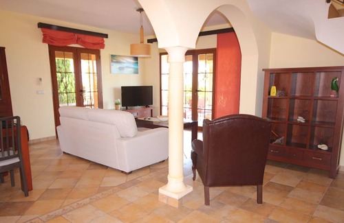 Vera Beach Ski Chalet | Beautiful frontline apartment in Mojacar Playa close to all amenities