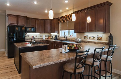 Marble House | Beautiful Fully Equipped Mountain Retreat with Stunning Views