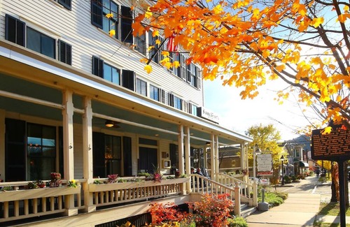 Milford House | Beautiful Garden Stay: Explore Milford's attractions at your doorstep!