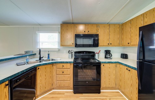 Huntsville House | Beautiful Getaway - Ride to Cumberland Trails!