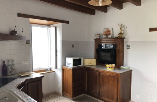Lasse Apartment | Beautiful gite, renovated, in old farmhouse.