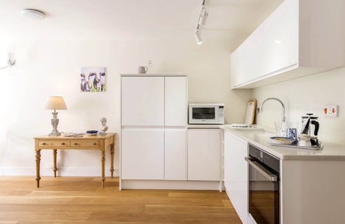 Sherborne Apartment | Beautiful Ground Floor Luxury Apartment