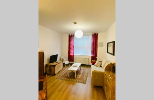 St Leonards-On-Sea Apartment | Beautiful Ground Floor Apartment in St Leonards