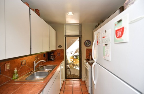 Siesta Key Condo | Beautiful ground floor Siesta Key Unit w/pool, beach and fishing pier