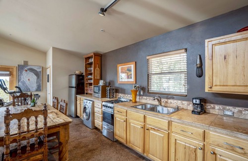 West Alameda House | Beautiful Guest House in the Foothills: Fireplace, Hot Tub, Patio, Grill