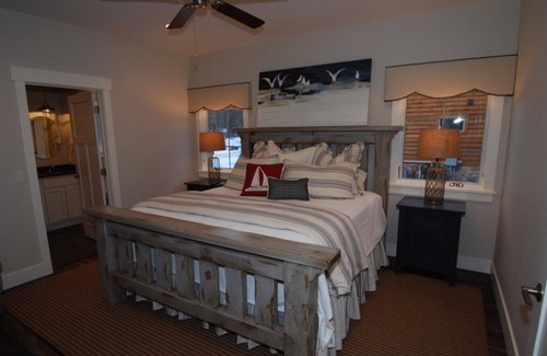 Nisswa Cottage | Beautiful Gull Lake Cottage at Quarterdeck Resort