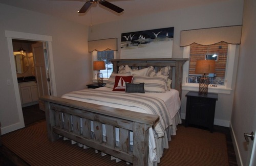Nisswa Cottage | Beautiful Gull Lake Cottage at Quarterdeck Resort