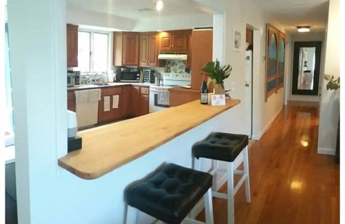 Gloucester House | Beautiful Harbor View Walk to Beach 3b2bKings4beds