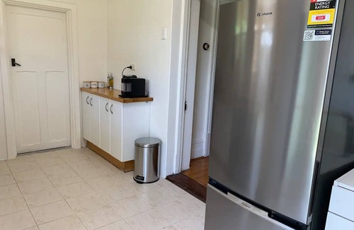 Stepney Cottage | Beautiful Heritage Stone Cottage with large garden