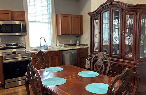 Roanoke House | Beautiful Historic Home in Roanoke