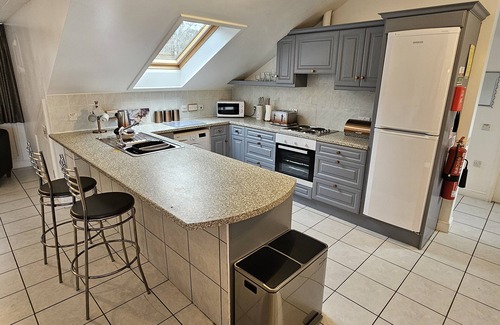 Slate Islands Condo | Beautiful House with Panoramic View of Loch Melfort