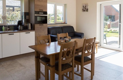Baarland House | Beautiful holiday home with shared pool